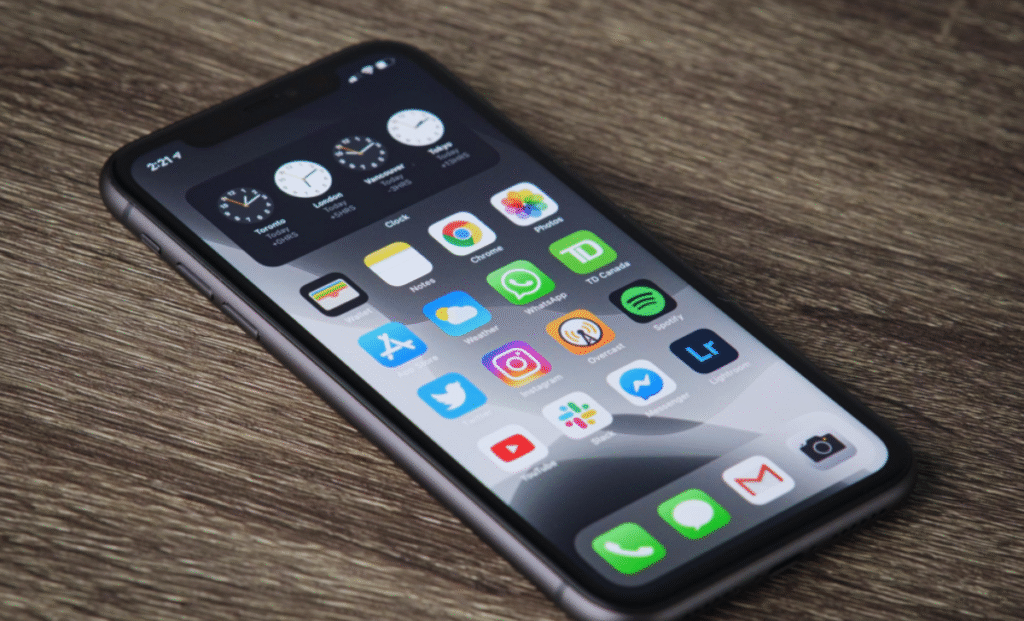 Best Mobile Apps for Workers Abroad in 2025